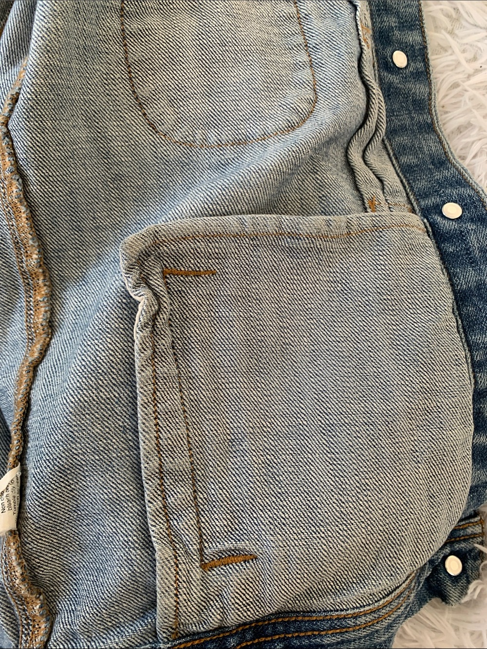 Source Unknown Light Blue Denim Jacket with Button Details - Picture 4 of 7